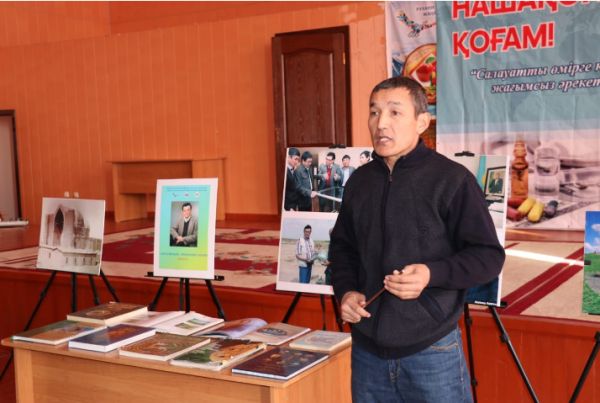 Түркістан қаласындағы №24 жалпы орта мектебінде &laquo;Карл Байпақов &mdash; археология сардары&raquo; көрмесі ашылды