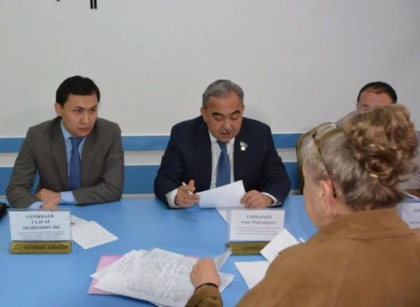 Шымкент: &laquo;Нұр Отан&raquo; партиясы қоғамдық қабылдау өткізді