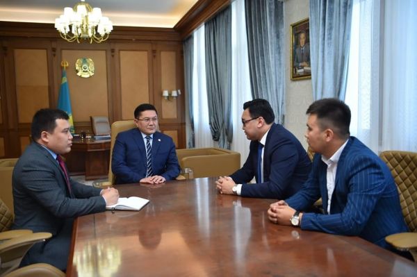 Шымкентте Бекзат Саттархановтың өмірі мен спорттағы жетістігі туралы биографиялық фильмнің көрсетілімі өтті