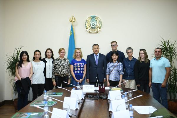 Шетелдік БАҚ өкілдері Түркістан облысын аралады