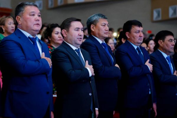 В ШЫМКЕНТЕ ОТМЕЧАЮТ ДЕНЬ КОНСТИТУЦИИ