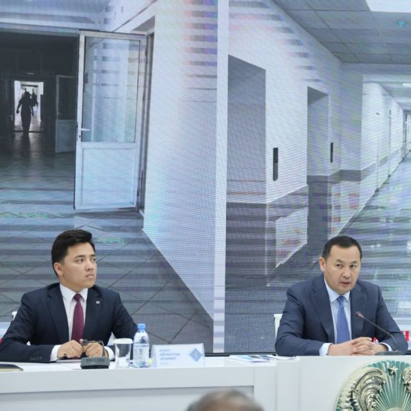 В Шымкенте усилили работу медучреждений из-за роста заболеваемости ОРВИ и гриппом