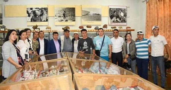 Түркістан облысы: &laquo;Таңбалы тастар &ndash; бабалар ізімен&raquo; атты экспедиция өңірдің тарихи жерлерін аралады