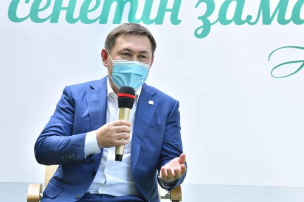 Шымкент: Аким города встретился с отличниками учебы