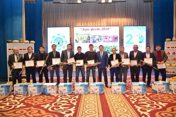 Отырарлықтар &laquo;Алтын күз&raquo; мерекесін атап өтті