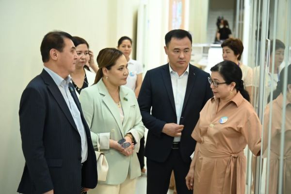 ШЫМКЕНТ: СЕНАТОРЫ В ЦЕНТРЕ &laquo;КАМКОРЛЫК&raquo;