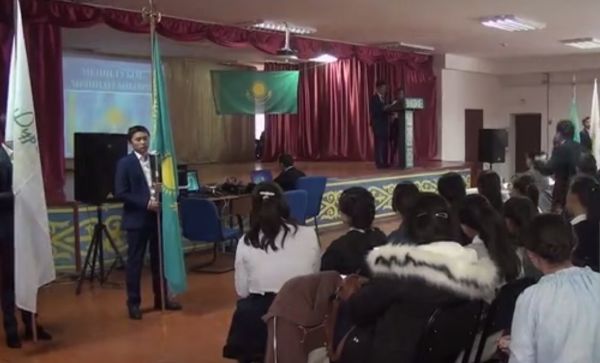 Түркістан облысы: Бәйдібекте &laquo;Менің туым &ndash; менің Отаным!&raquo; акциясы өтті