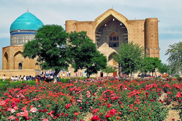 Мемлекет басшысы &laquo;Түркістан ең көрікті қаланың біріне айналады&raquo; деді