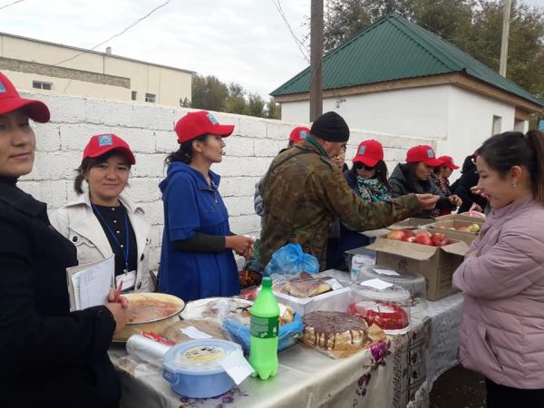 Түркістан облысы: Бәйдібекте &laquo;Бастау бизнес&raquo; жобасының түлектері жәрмеңке ұйымдастырды