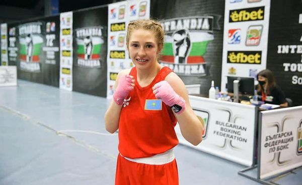 Сотрудница полиции Шымкента Ангелина &ndash; трехкратная чемпионка мира по боксу