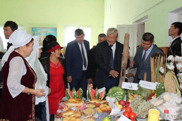 Түркістан облысында &laquo;Шымқорғанның қызғалдағы&raquo; атты кітаптың тұсаукесері өтті